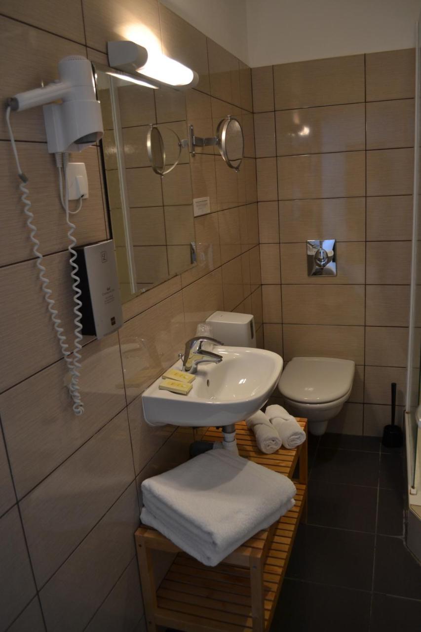 Hotel La Porte Saint Pierre-Logis Hotel Intra Muros 外观 照片